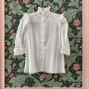Vintage white ruffled prairie cottagecore collared button down eyelet blouse